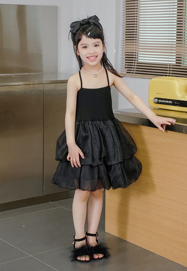 Big Girls' Luxury Feather Sandals Kid Low Heel Ankle Strap Dance Sandalias Child Square Toe Crystal Buckle Dress Shoes Size 27-38