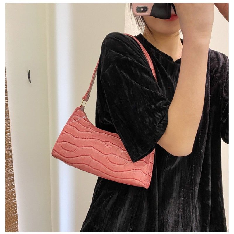 Ladies Shoulder Bag Summer Trend Lightweight Handbags Stone Print Hand Underarm  Bag For Women Retro Personality PU Portable Handbags Black Pink Gold Off-white