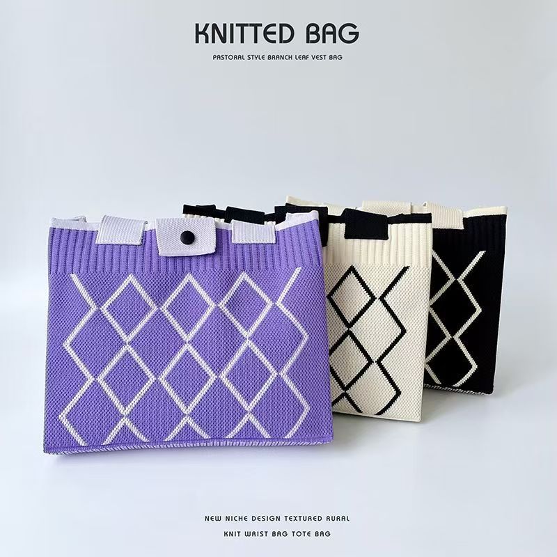 Fashion Tote Bags Diamond-pattern Knitted Shoulder Bag Versatile Concealed Buckle Design Handheld And Tote Style Large Capacity Single Shoulder Bag HandBags