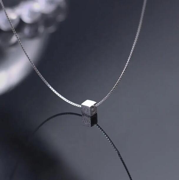 JC women necklaces Jewelry 925 Sterling Silver Necklace Minimalist Ins Small Cube Square Necklace Exquisite Clavicle Chain Neck Jewelry For Women girls