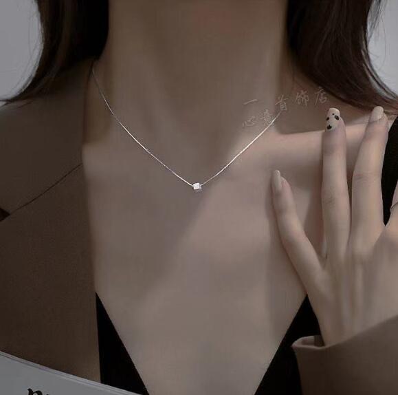 JC women necklaces Jewelry 925 Sterling Silver Necklace Minimalist Ins Small Cube Square Necklace Exquisite Clavicle Chain Neck Jewelry For Women girls