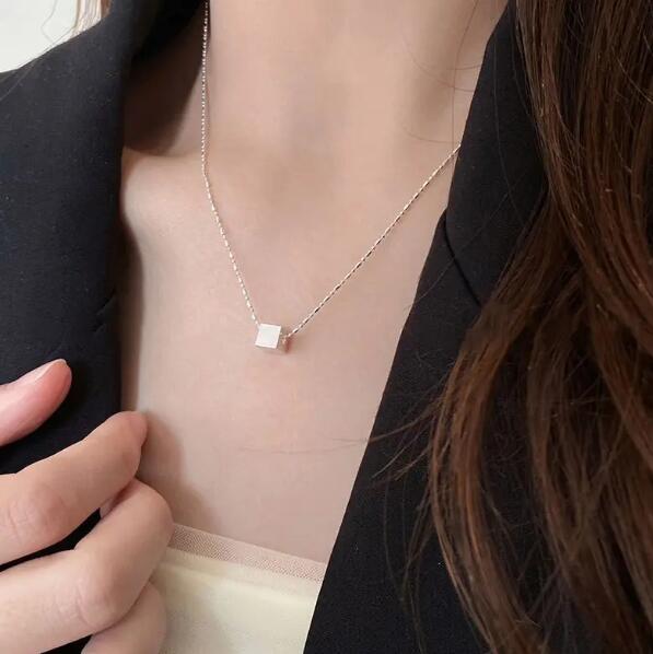 JC women necklaces Jewelry 925 Sterling Silver Necklace Minimalist Ins Small Cube Square Necklace Exquisite Clavicle Chain Neck Jewelry For Women girls