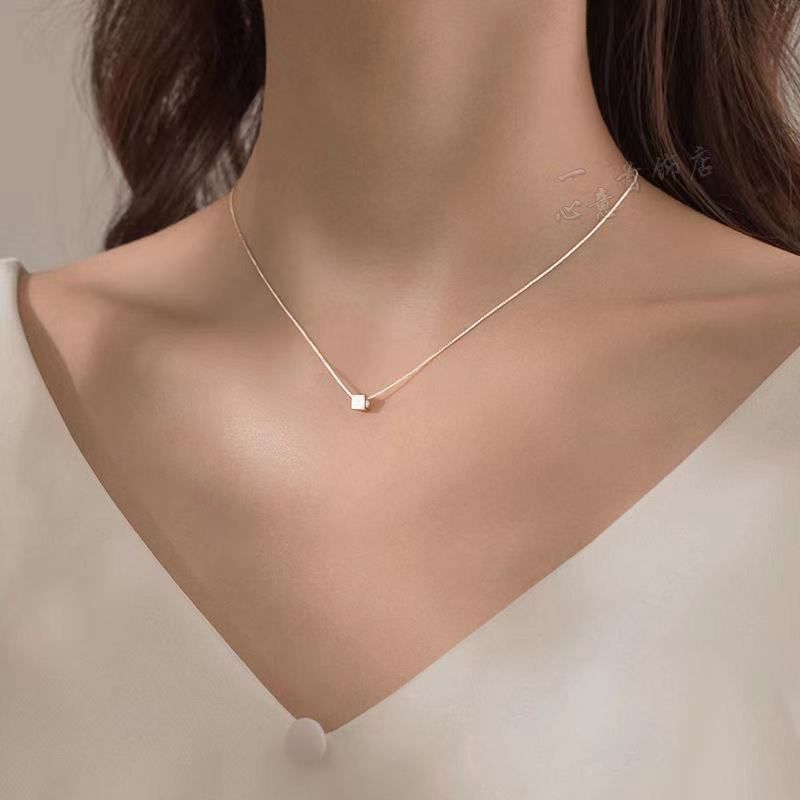 JC women necklaces Jewelry 925 Sterling Silver Necklace Minimalist Ins Small Cube Square Necklace Exquisite Clavicle Chain Neck Jewelry For Women girls