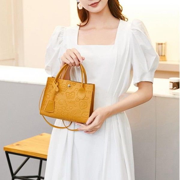 Women's exquisite workmanship printed stylish hand-held crossbody bag