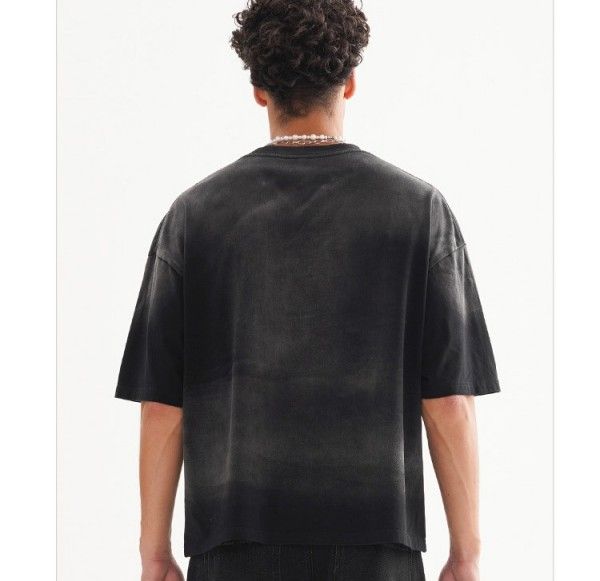 High-Quality Horse Chestnut Short And Wide-Fit Men's T-Shirt