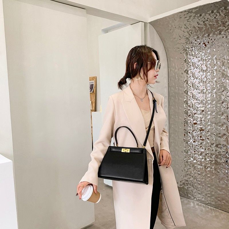 Mateamoda Timelessly Classy Ladies Shoulder Handbag Crossbody Bag