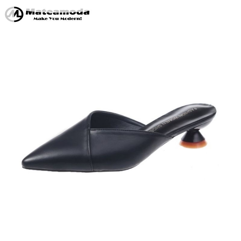 Mateamoda Pointed-Toe Slip-On Mules