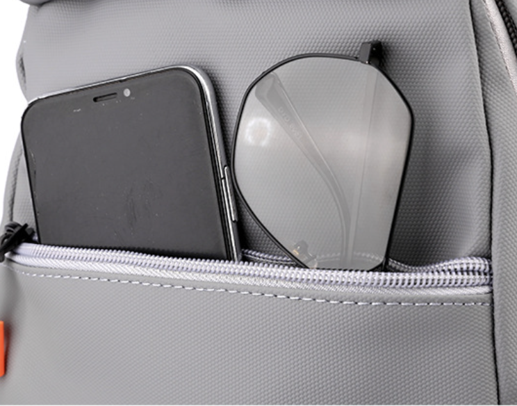 Chest Bag Man Cross-body Sling Bag Men Bags Single Shoulder Fashion Backpack Bag Crossbody Bag Simple Messenger Bag Man Sports Travel Casual Bag with USB Charging Port