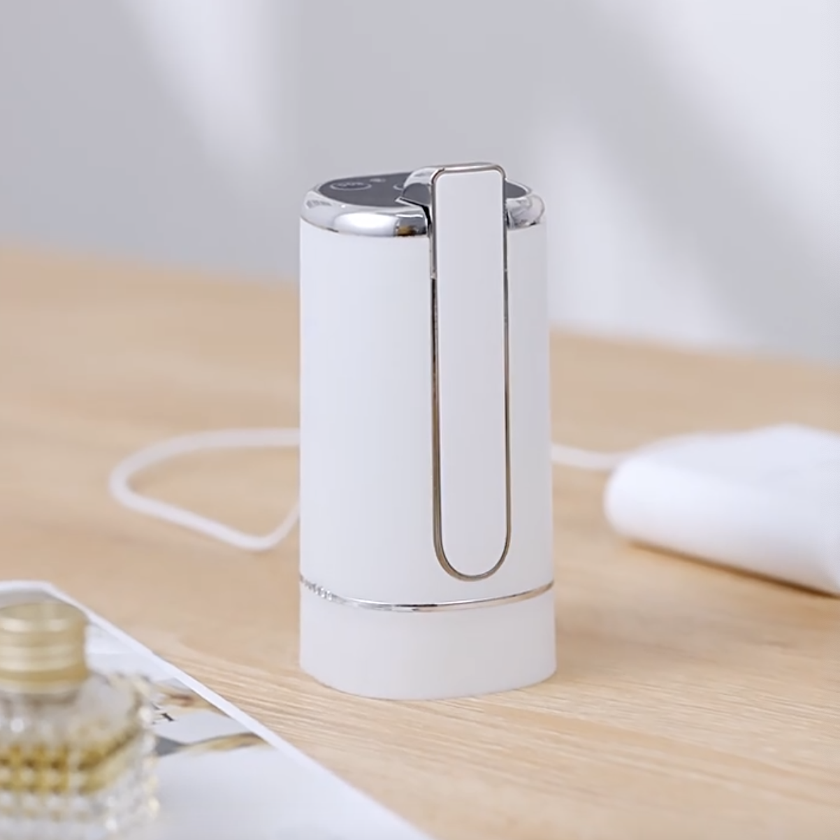 Water Pump Dispenser Household Rechargeable Water Pump Food Grade Automatic Electric Water Bottle Drinking Dispenser Portable Fold Barreled Water Dispenser Pump USB Charging Water Tank Suction Pump