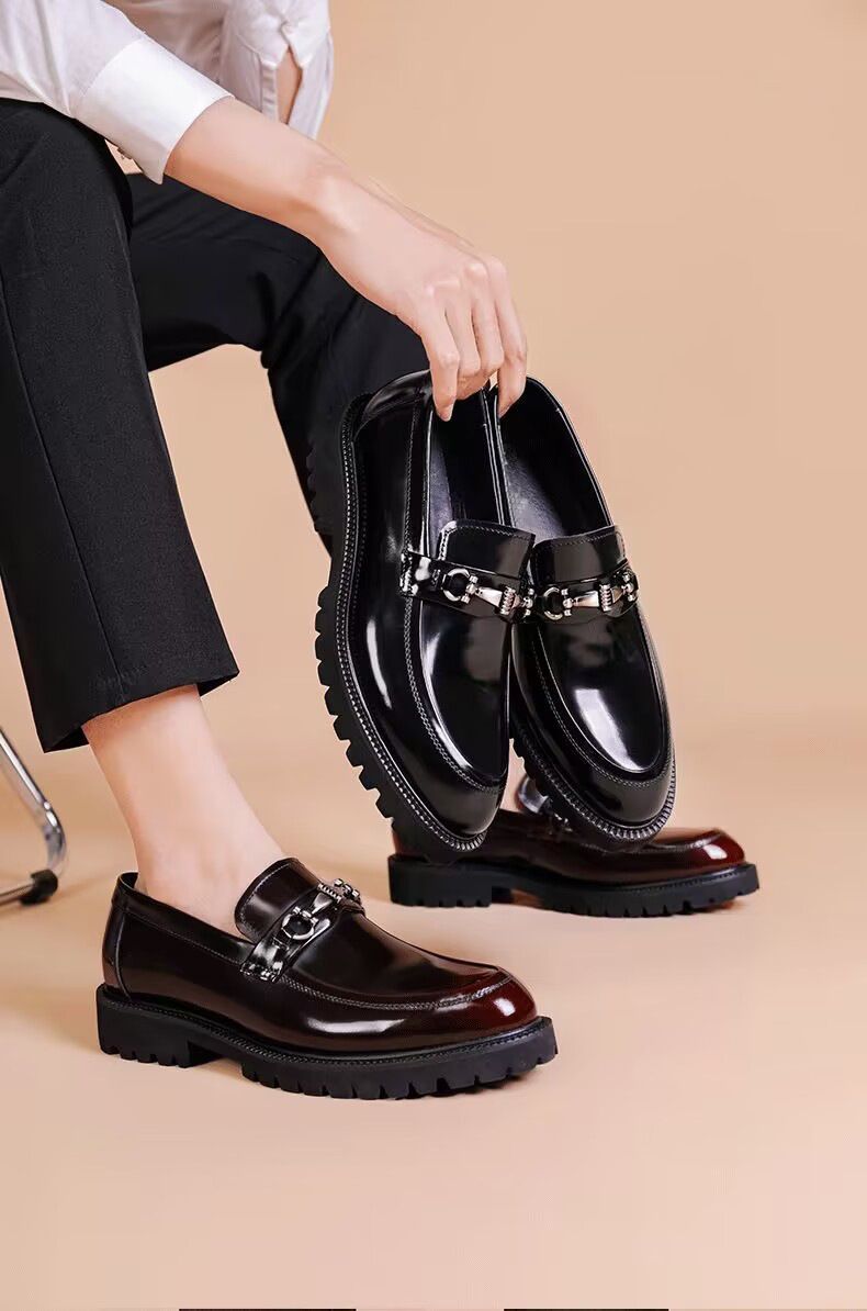 Men's Leather Shoes Japanese Style Buckle Loafer Round Toe Oxfords Men's Shoes