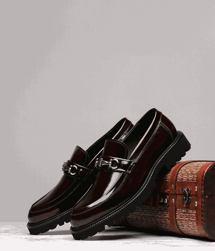 Men's Leather Shoes Japanese Style Buckle Loafer Round Toe Oxfords Men's Shoes