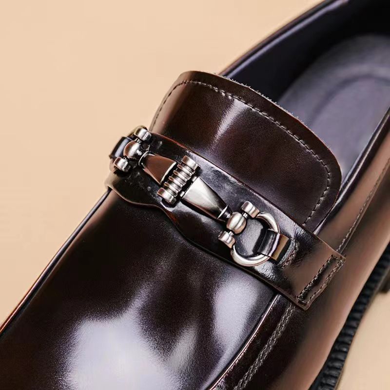 Men's Leather Shoes Japanese Style Buckle Loafer Round Toe Oxfords Men's Shoes