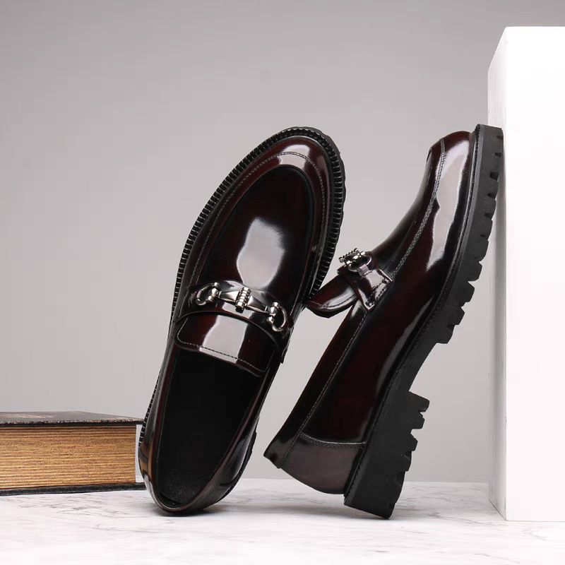 Men's Leather Shoes Japanese Style Buckle Loafer Round Toe Oxfords Men's Shoes