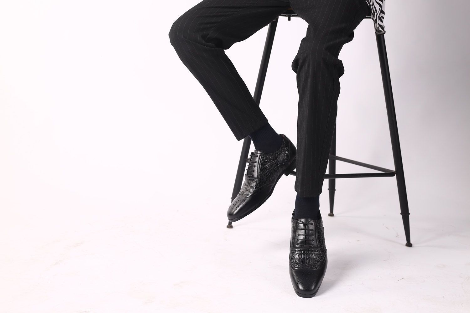 Shoes Men Leather Shoe Man New Men's Brogue Oxford Vintage-Style Crocodile Pattern Leather Shoes Large Sizes Men's Shoes Oxfords