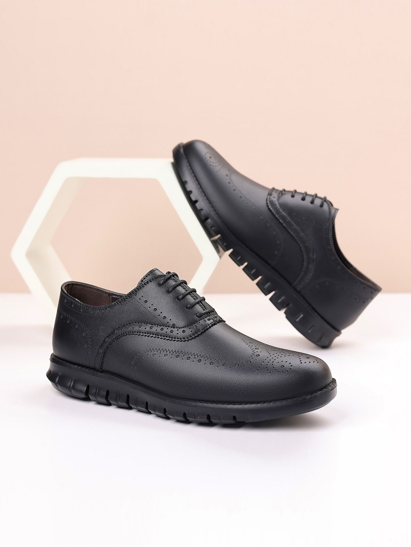 Shoes Men Leather Shoe Man Men's Hollowed-Out Base Sports Leather Shoes with EVA Sole Lightweight Engraved Oxford Shoes for Spring Summer Men's Shoes Oxfords