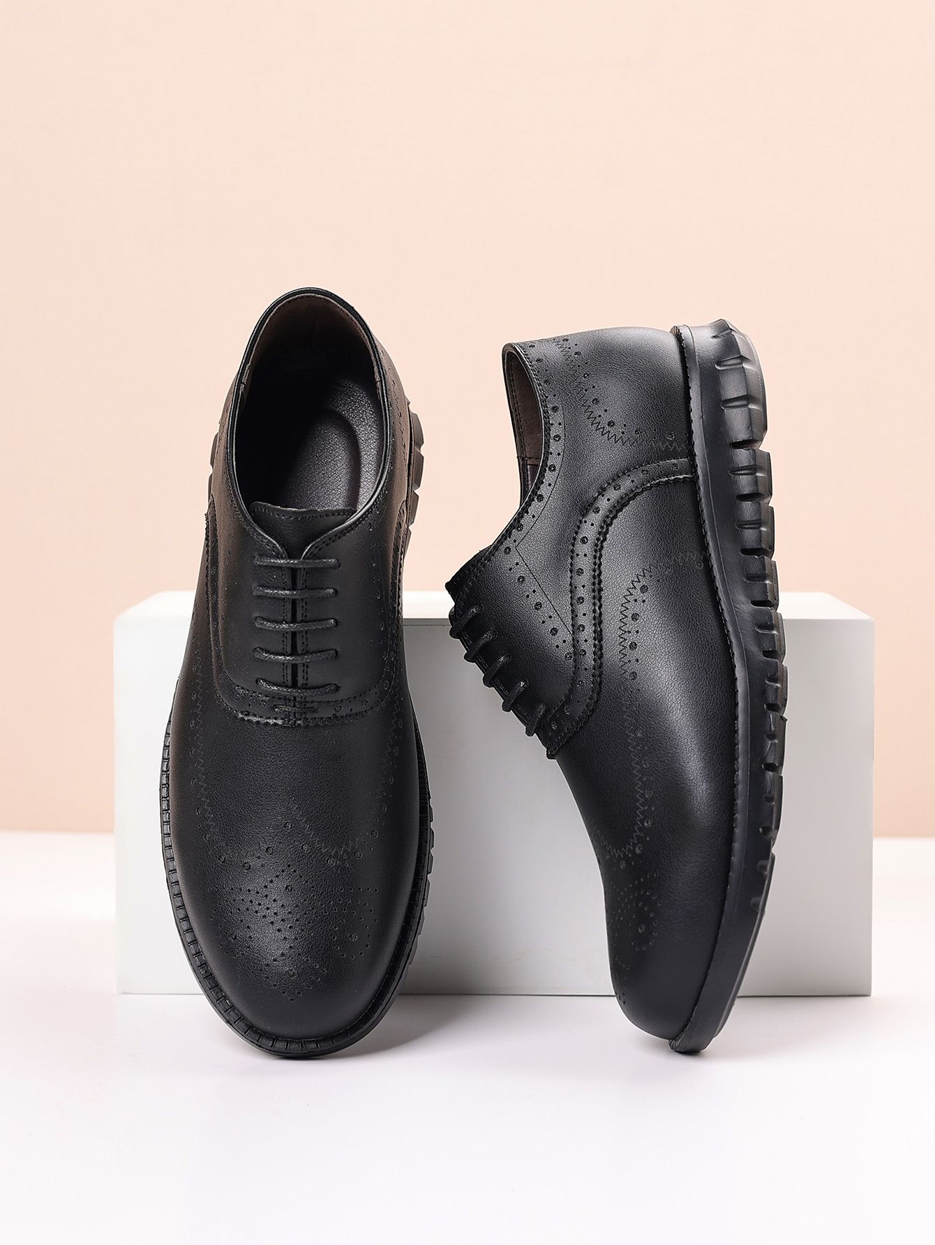 Shoes Men Leather Shoe Man Men's Hollowed-Out Base Sports Leather Shoes with EVA Sole Lightweight Engraved Oxford Shoes for Spring Summer Men's Shoes Oxfords