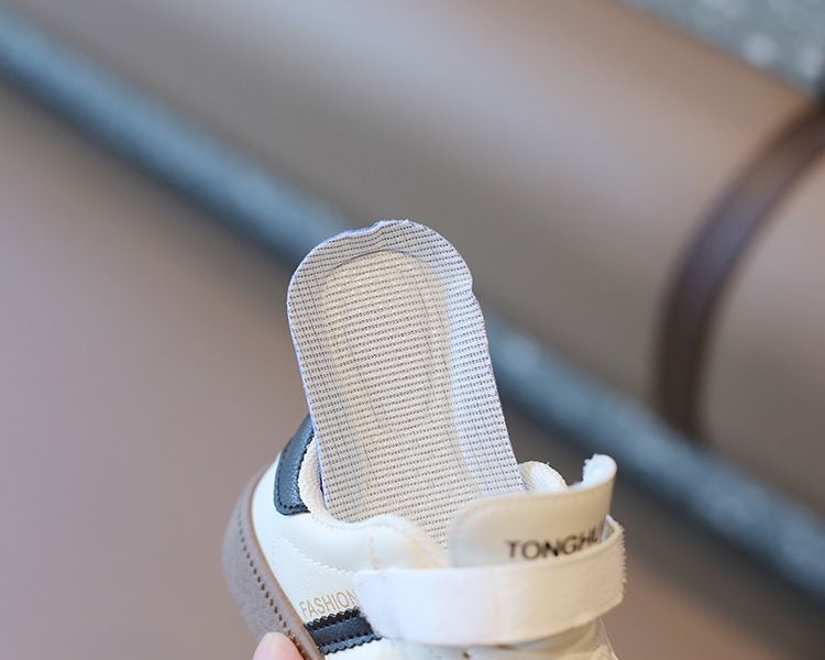 Children's Training Shoes Spring Autumn Boys' Sports Shoes Casual Sneakers Girls' White Sneakers Soft Sole Baby Shoes Gump Shoes Cortez Kids Shoes Boys' Shoes Sneakers