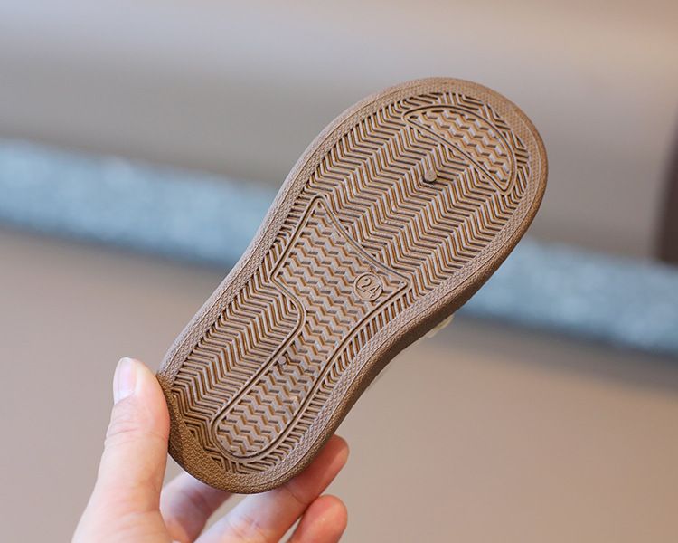 Children's Training Shoes Spring Autumn Boys' Sports Shoes Casual Sneakers Girls' White Sneakers Soft Sole Baby Shoes Gump Shoes Cortez Kids Shoes Boys' Shoes Sneakers