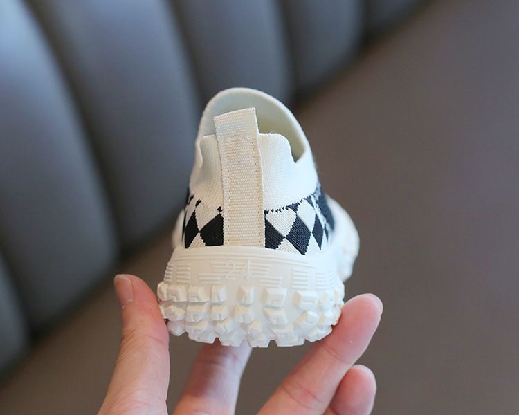 Kids Shoes Boys' Shoes Loafers Children's Sports Shoes New Autumn Spring Boys' Casual Shoes Breathable Mesh Shoes Soft Soles Girls' Fly-Knit Shoes Baby Shoes