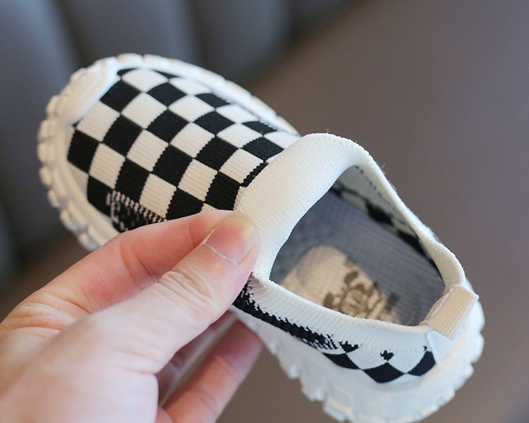 Kids Shoes Boys' Shoes Loafers Children's Sports Shoes New Autumn Spring Boys' Casual Shoes Breathable Mesh Shoes Soft Soles Girls' Fly-Knit Shoes Baby Shoes