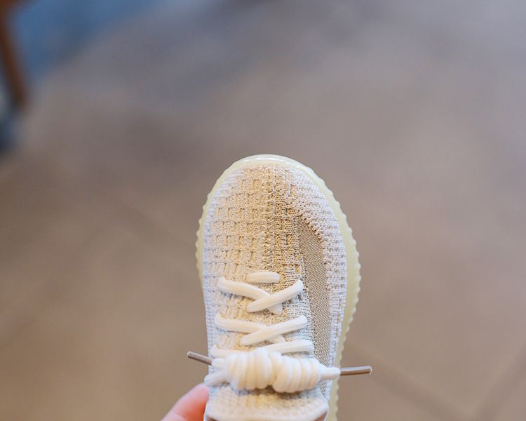 Children's Sports Shoes Spring Autumn Boys' Coconut Shoes Flyknit Breathable Mesh Shoes Girls' Casual Shoes Soft Soled Baby Shoes Kids Shoes Boys' Shoes Sneakers