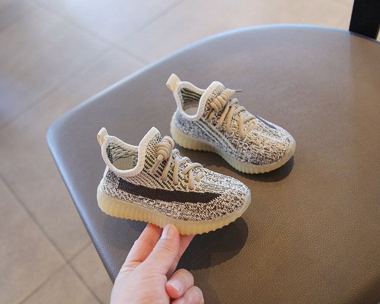 Children's Sports Shoes Spring Autumn Boys' Coconut Shoes Flyknit Breathable Mesh Shoes Girls' Casual Shoes Soft Soled Baby Shoes Kids Shoes Boys' Shoes Sneakers