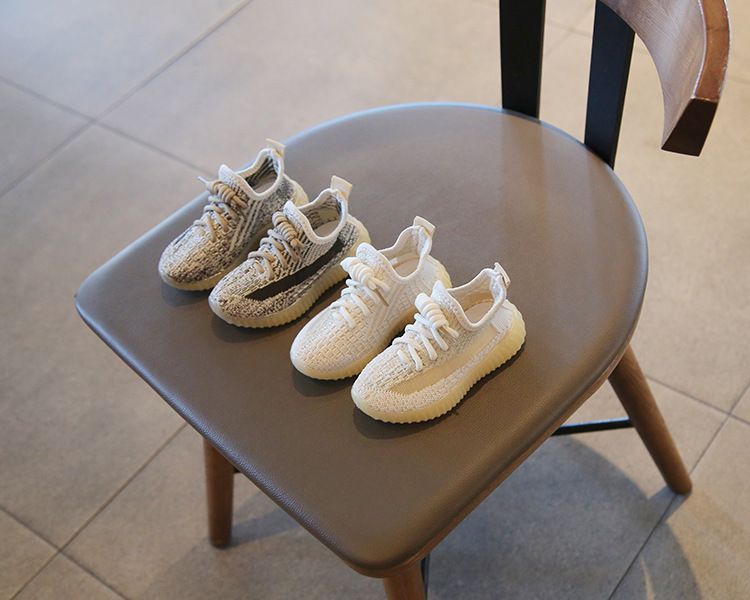 Children's Sports Shoes Spring Autumn Boys' Coconut Shoes Flyknit Breathable Mesh Shoes Girls' Casual Shoes Soft Soled Baby Shoes Kids Shoes Boys' Shoes Sneakers