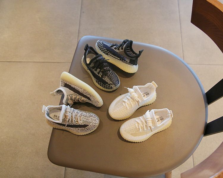 Children's Sports Shoes Spring Autumn Boys' Coconut Shoes Flyknit Breathable Mesh Shoes Girls' Casual Shoes Soft Soled Baby Shoes Kids Shoes Boys' Shoes Sneakers