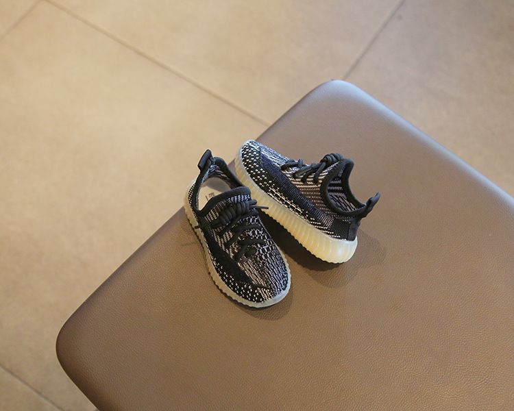 Children's Sports Shoes Spring Autumn Boys' Coconut Shoes Flyknit Breathable Mesh Shoes Girls' Casual Shoes Soft Soled Baby Shoes Kids Shoes Boys' Shoes Sneakers