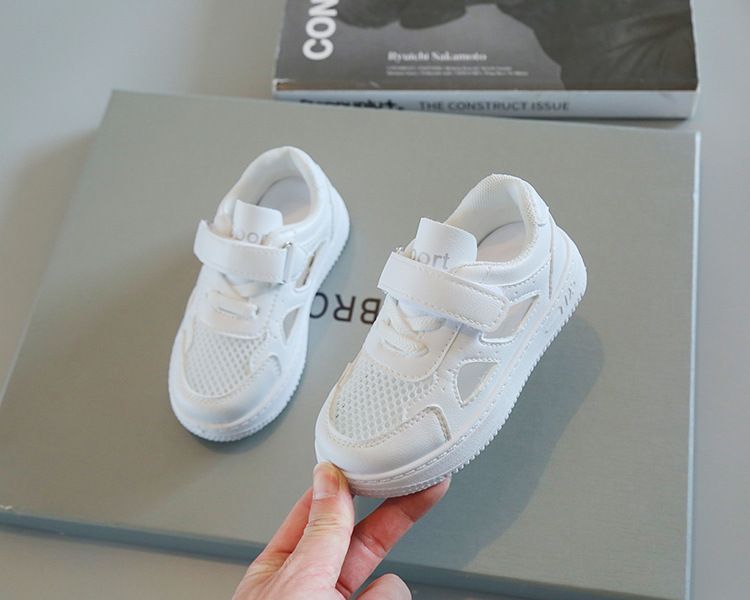 Children's White Sneakers for Summer Boys' Sports Shoes Breathable Mesh Shoes Hollowed-Out Design for Girls' Casual Board Shoes Soft Soles Kids Shoes Boys' Shoes Sandals for Babies