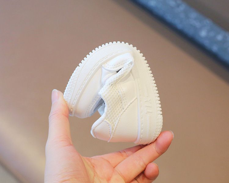 Children's White Sneakers Hollow-Out Summer Style Unisex Kids' Athletic Shoes Breathable Casual Mesh Board Shoes Baby Shoes Kids Shoes Boys' Shoes Sandals