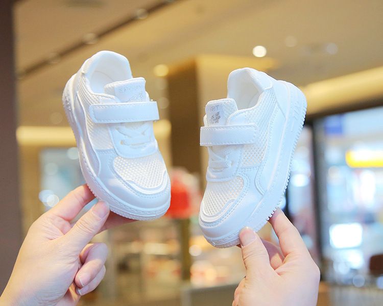 Children's White Sneakers Hollow-Out Summer Style Unisex Kids' Athletic Shoes Breathable Casual Mesh Board Shoes Baby Shoes Kids Shoes Boys' Shoes Sandals