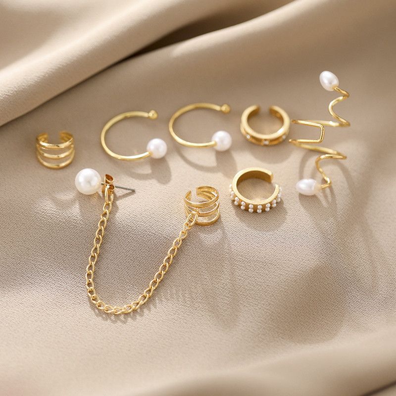 Women  Earrings Sets Pearl tassel chain ear clip set for women, light luxury earrings, high-end and dazzling earrings set