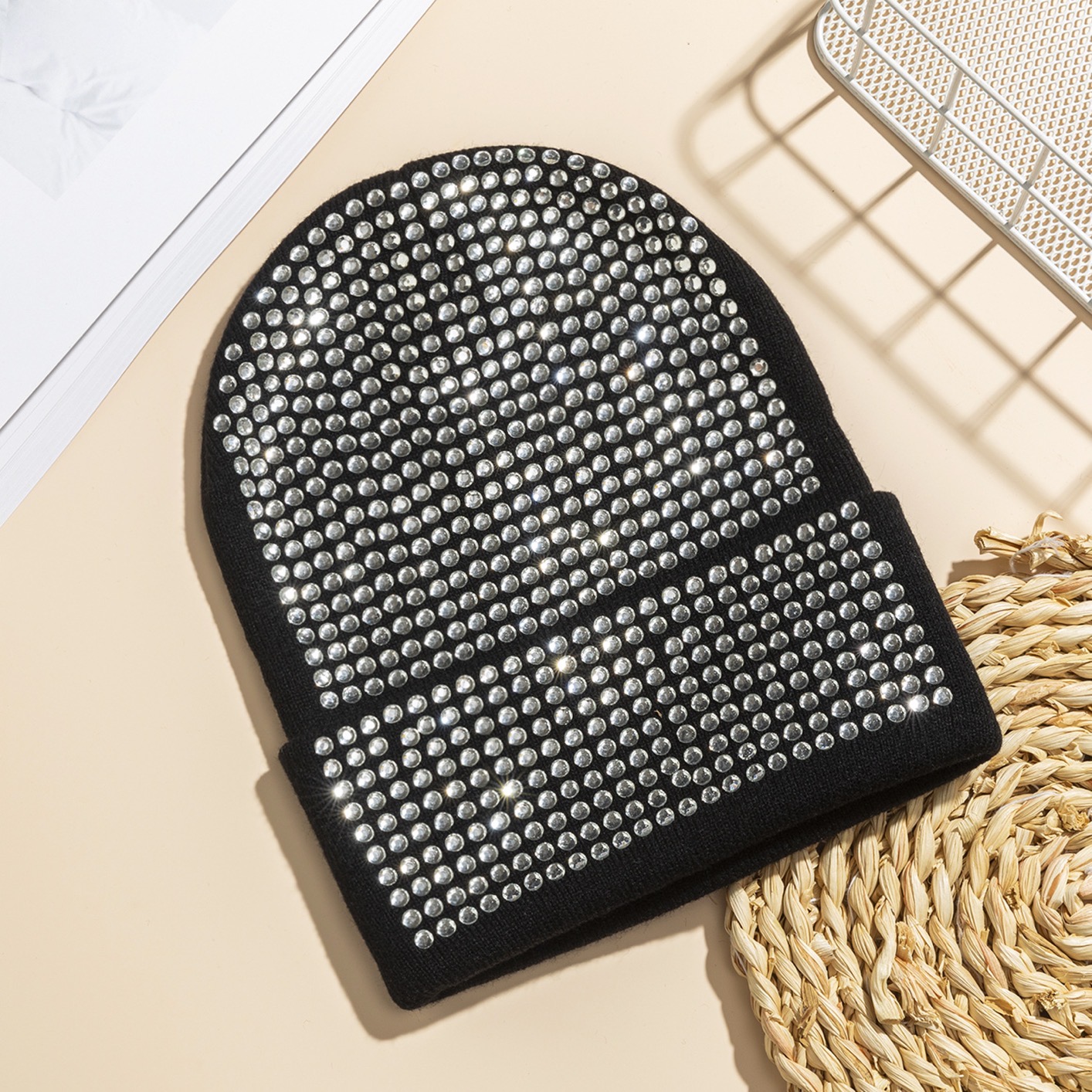 2022 New Warm Acrylic Knitted Artificial Diamond Hats In Autumn Winter Women Men Rhinestone Hip hop Beanies