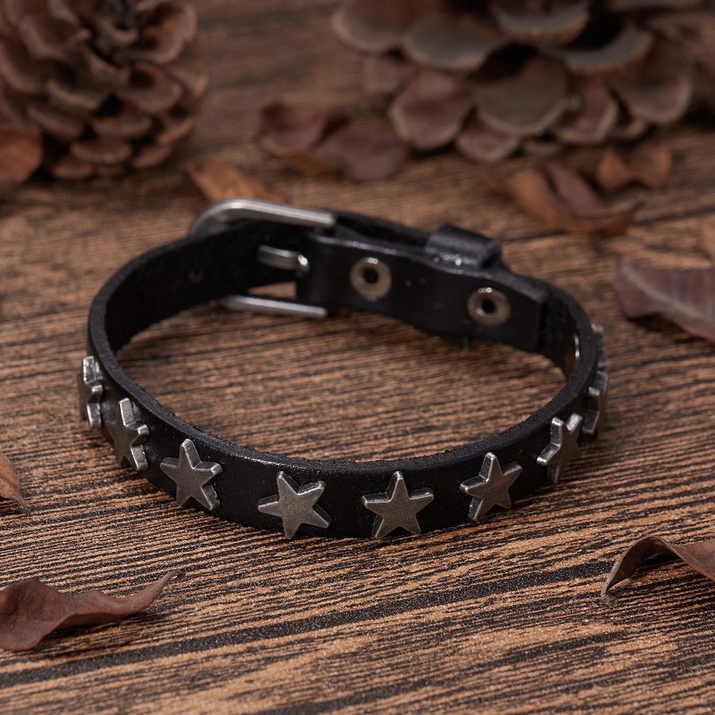 Classic Simple Fashion Leather Bracelets Men Women Punk Buckle Star Leather Wrap Bracelet & Bangle Couple Wristband Jewelry Gift