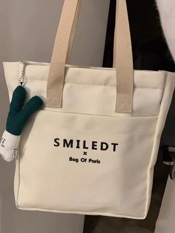 Casual Shoulder Bag Large Tote Canvas Fabric with A Large Capacity To Match Any Dress Code for Women and Students.