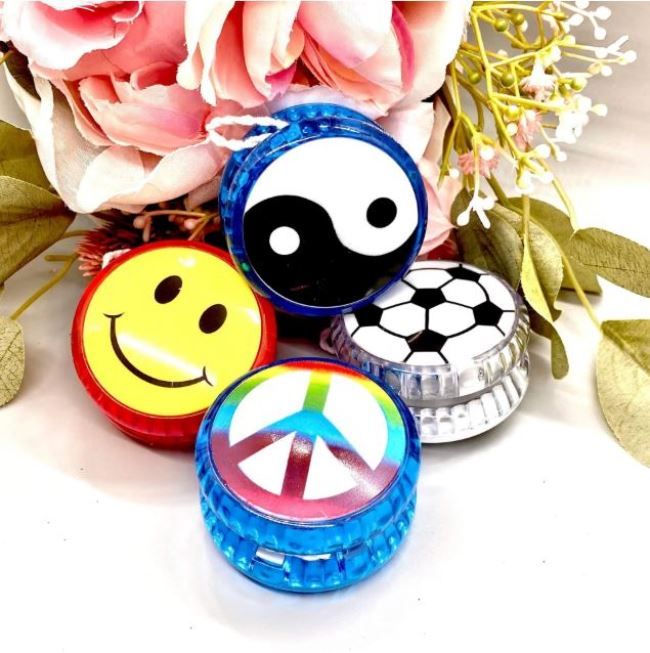 Classic LED Light Up Yo-Yo Toy for Kids – Flashing Yoyo Game for Fun & Tricks