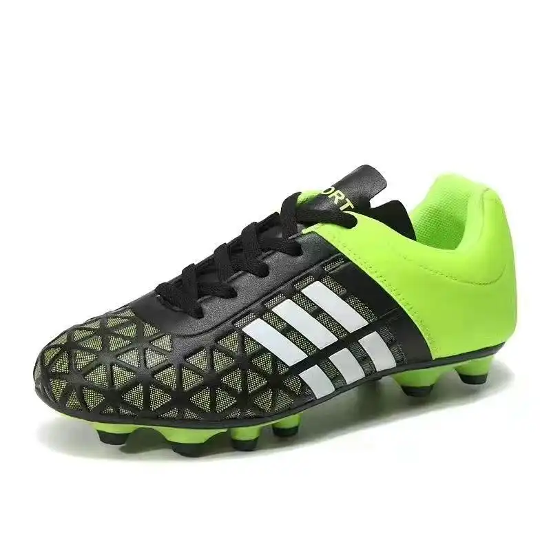 Soccer shoes for men and women High Quality leather uppers and rubber studs suitable for youth and student sports training