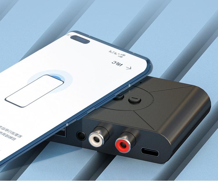 In-car NFC Bluetooth music receiver supports hands-free playback of music from USB flash drives