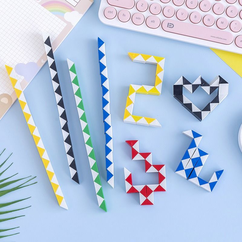 4pcs Random Small Versatile Magic Ruler Cube Toy 24 Stage Magic Ruler Children's Puzzle Magic Cube Intelligence Toy Kindergarten Gift