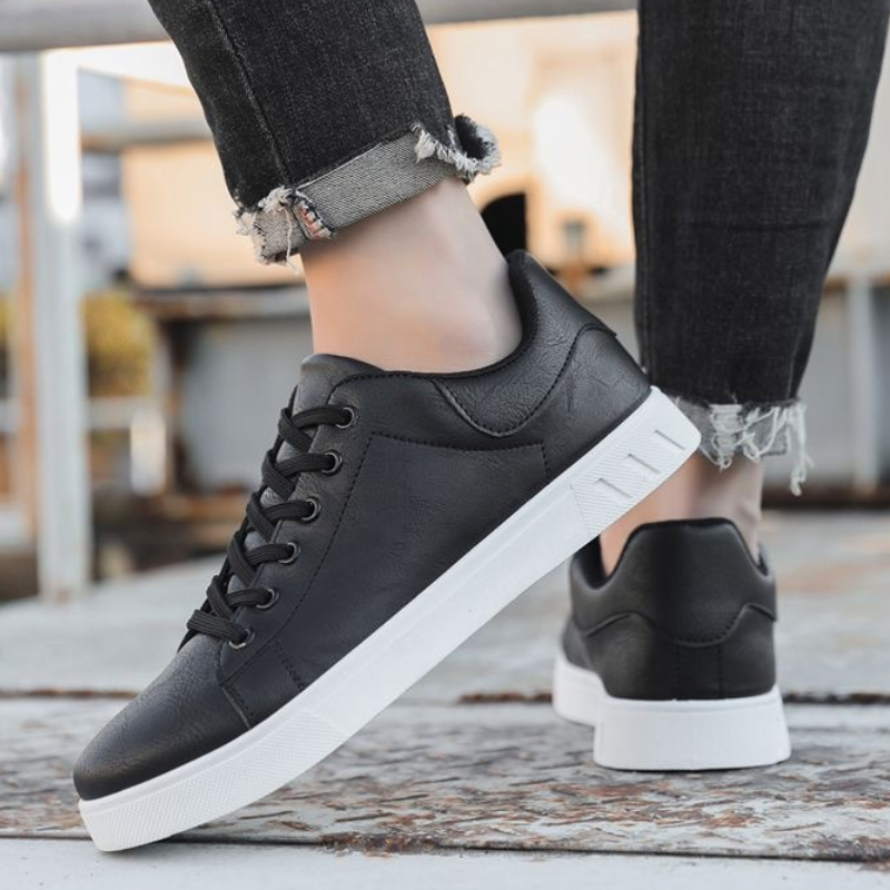 SXCHEN Men’s Minimalist Sneaker Shoes – Black Sleek Silhouette, Secure Lace-Up Closure, Padded Insole, Versatile Style, Minimalist Aesthetic,  Ideal For Urban Outings & All-Day Comfort