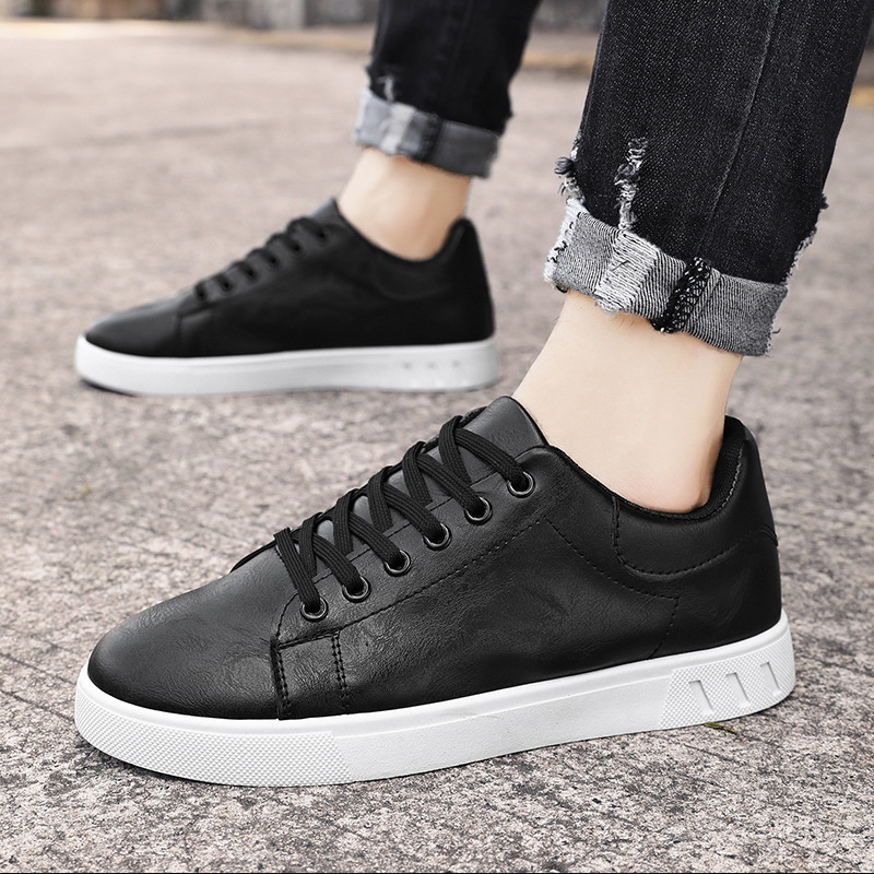 SXCHEN Men’s Minimalist Sneaker Shoes – Black Sleek Silhouette, Secure Lace-Up Closure, Padded Insole, Versatile Style, Minimalist Aesthetic,  Ideal For Urban Outings & All-Day Comfort