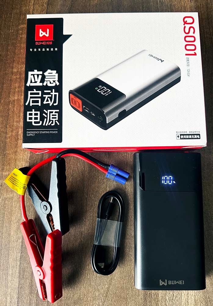 Buwei Portable 6000mah Emergency Car Battery Booster Power Bank Multi-function 600A Jump Starter + Lighting + Mobile Charger Multifunctional USB-C 4-5 Hours