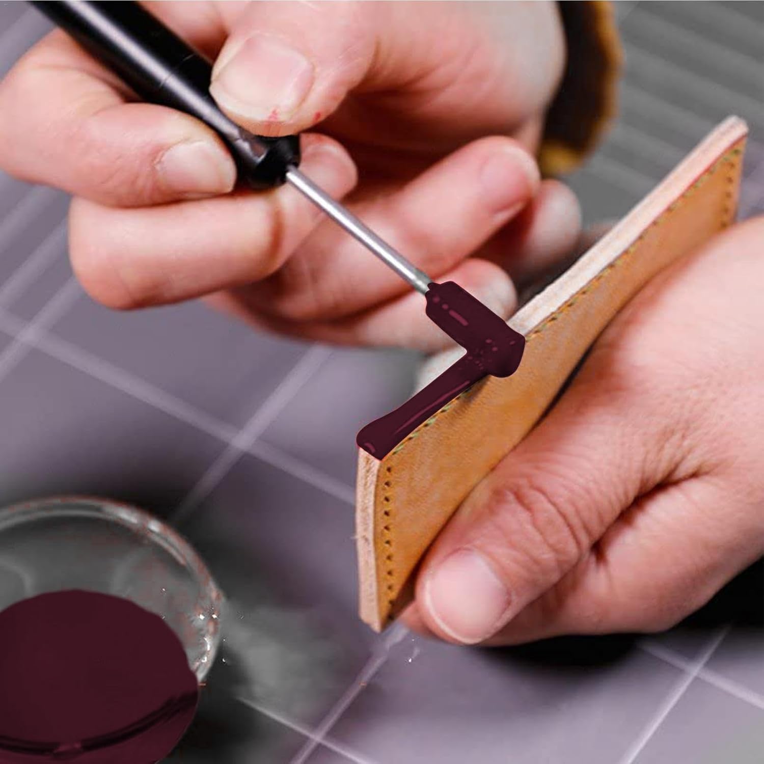 Wine Red Leather Recoloring Manual Restore Oil Matte Color Restorer Edge Dressing Edge Coat Finish Protectant Dressing 30ml Quick & Easy Solution Oil For Belts