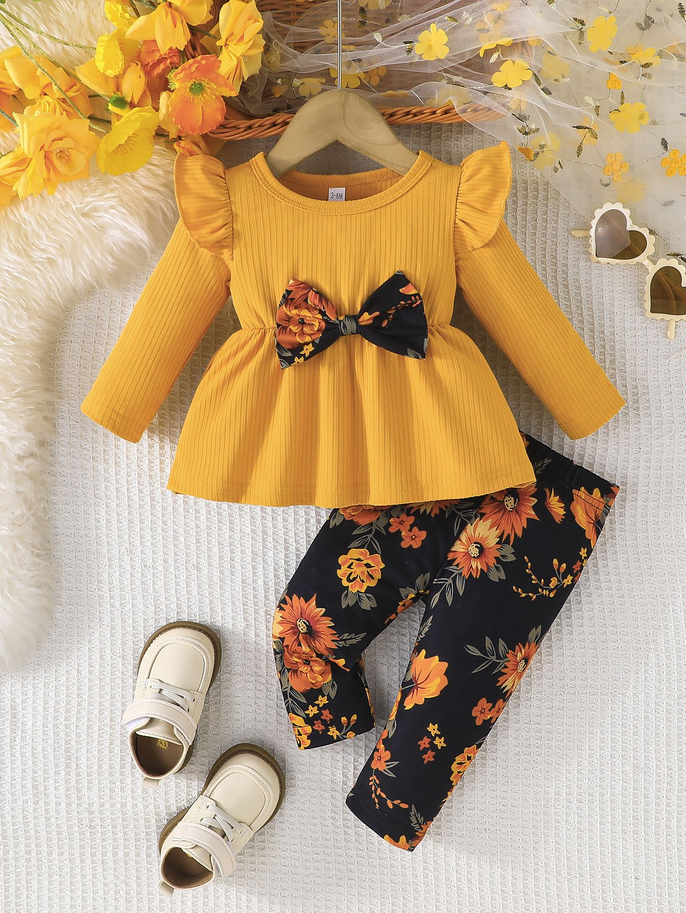 Baby Girls' Outfit Ruffled Tops and Floral Pants Set Breathable Cotton for 3M-3Y Toddler Girls' 2-Piece Set Bow Tops with Rose Print Bottoms Soft Playtime Wear