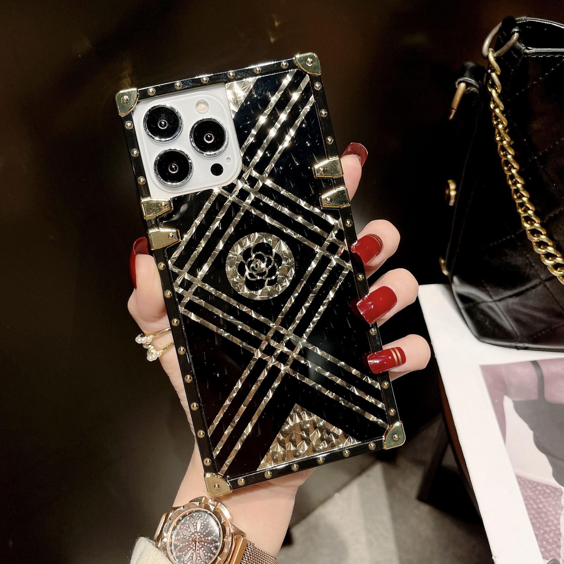 Samsung A05 Phone Cover Phantom Anti-Drop iPhone X Phone Case with Floral Pattern Fashionable iPhone12/12PRO Samsung  A53 Protective Case for Women