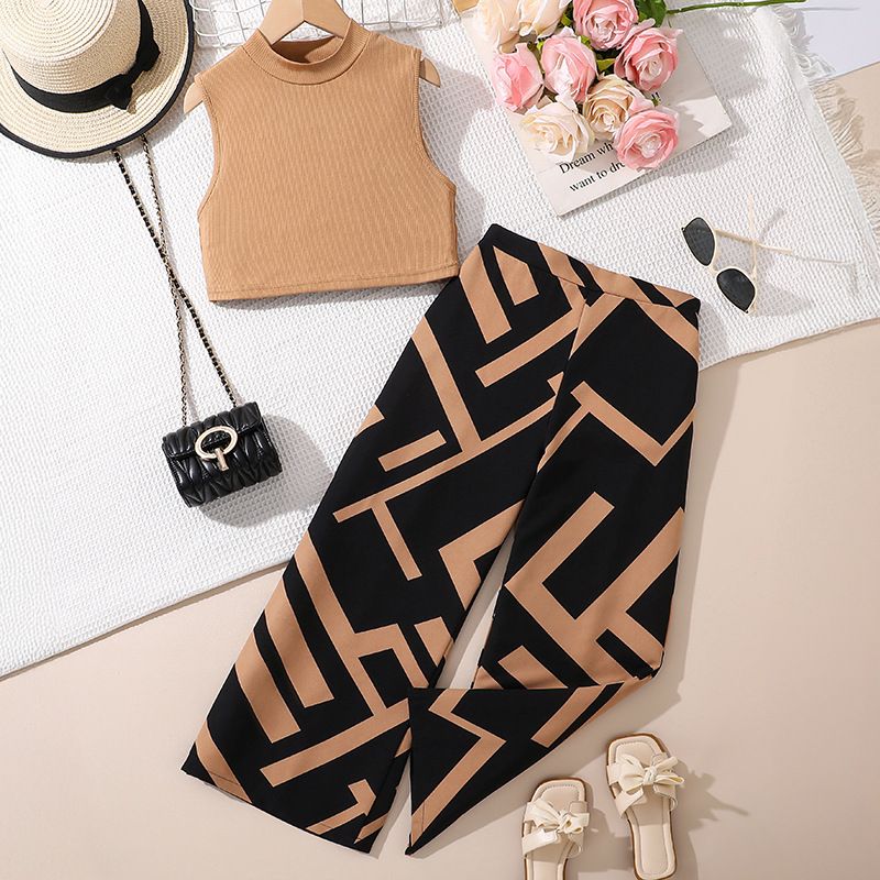Girls' Summer Outfit Set Sleeveless Crop Top & Printed Wide-Leg Pants Geometric Design Clothing Set for Age 8-12 Girls Sleeveless Crop Vest Loose Print Trousers Two-Piece Set Trendy Breathable Clothes