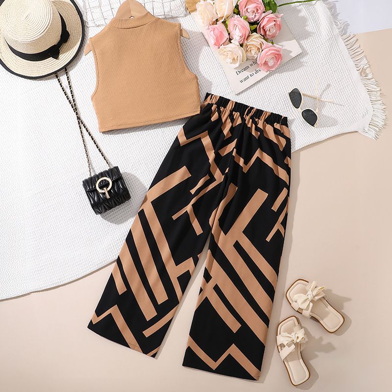 Girls' Summer Outfit Set Sleeveless Crop Top & Printed Wide-Leg Pants Geometric Design Clothing Set for Age 8-12 Girls Sleeveless Crop Vest Loose Print Trousers Two-Piece Set Trendy Breathable Clothes