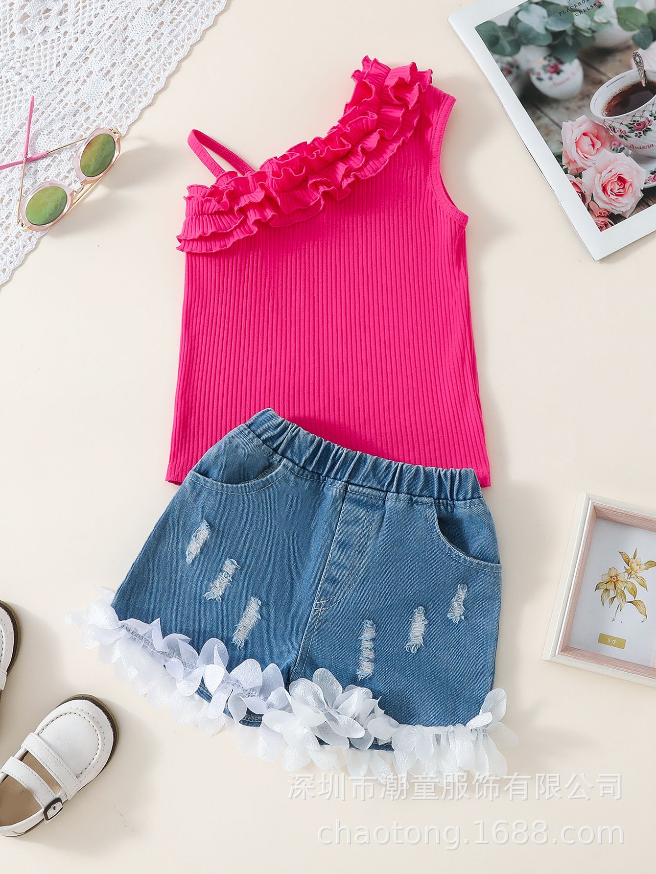 2 Piece Girls Kids Clothing Set Spaghetti Strap Ruffled Top Denim Shorts Heart Print Fashion New Style Soft Fabric High End Design Festival Party Outdoor Versatile