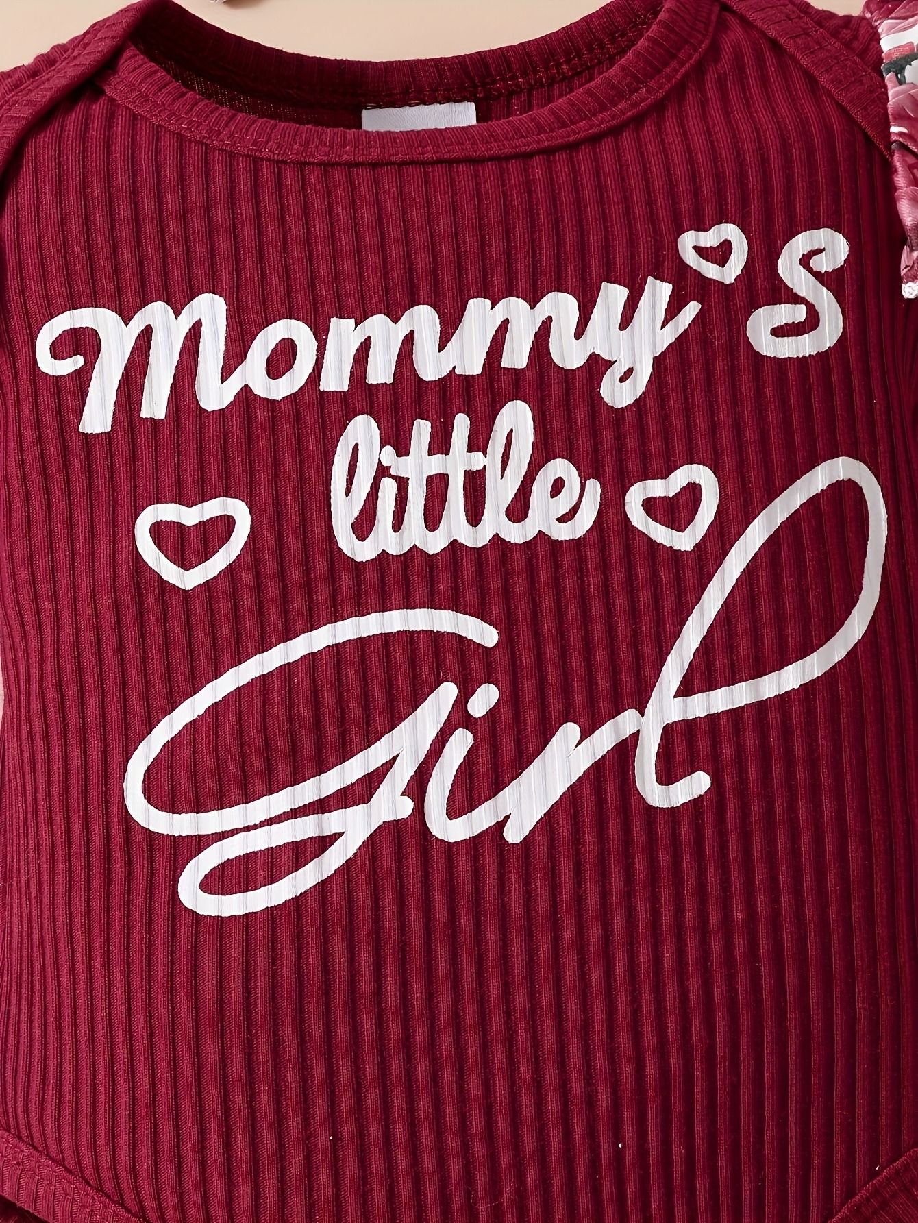 New Baby Girl Outfit Set 0–18 Months Letter Print Ribbed Short Sleeve Romper with Lantern Shorts and Bow Headband 3-Piece Infant Clothing Set Cute English Alphabet Baby Clothes